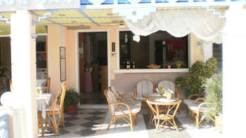 Sirena Apartments Agia Pelagia  Buitenkant foto